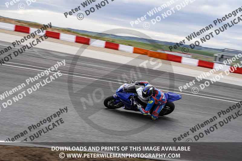 cadwell no limits trackday;cadwell park;cadwell park photographs;cadwell trackday photographs;enduro digital images;event digital images;eventdigitalimages;navarra;no limits trackdays;peter wileman photography;racing digital images;trackday digital images;trackday photos